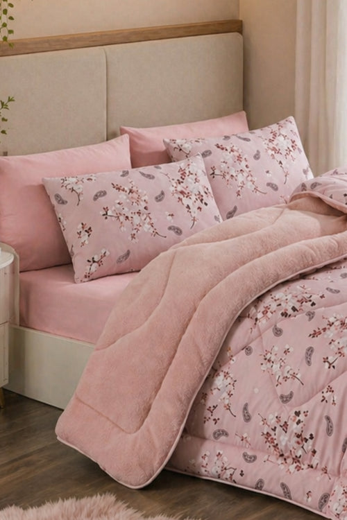 Çiçek Desenli Welsoft Çift Kişilik Yorgan Seti | 1 Adet Yorgan 200x220 cm, 2 adet Yastık Kılıfı 50x70 cm | Dolgulu, Yumuşak, Pamuklu Set
